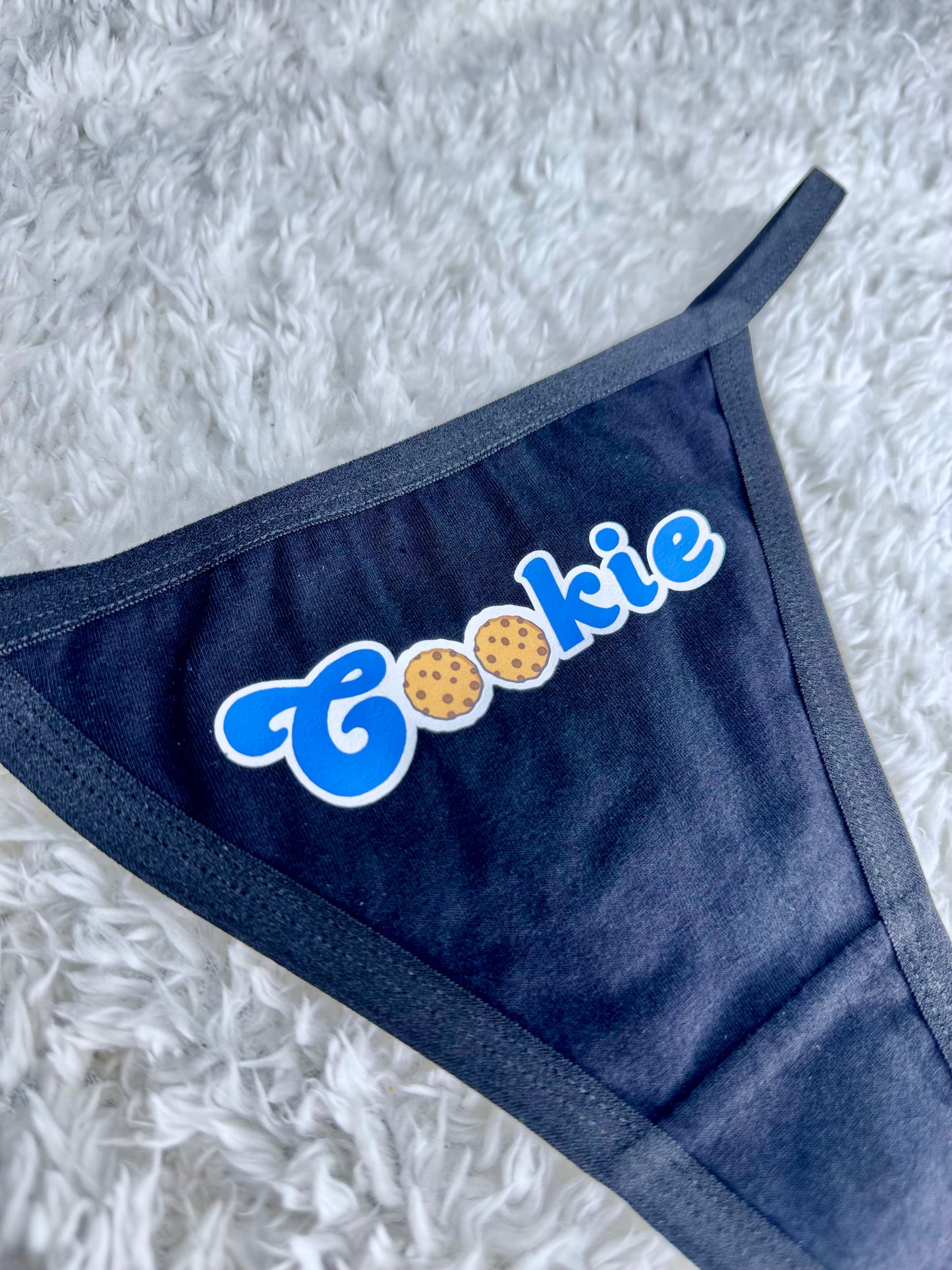 "Cookie" Thong